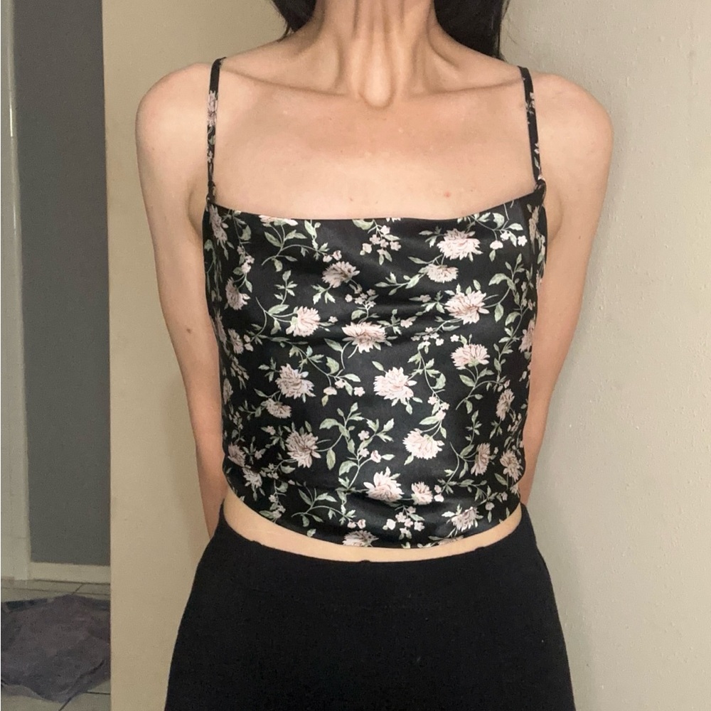 Floral Tie Crop Top